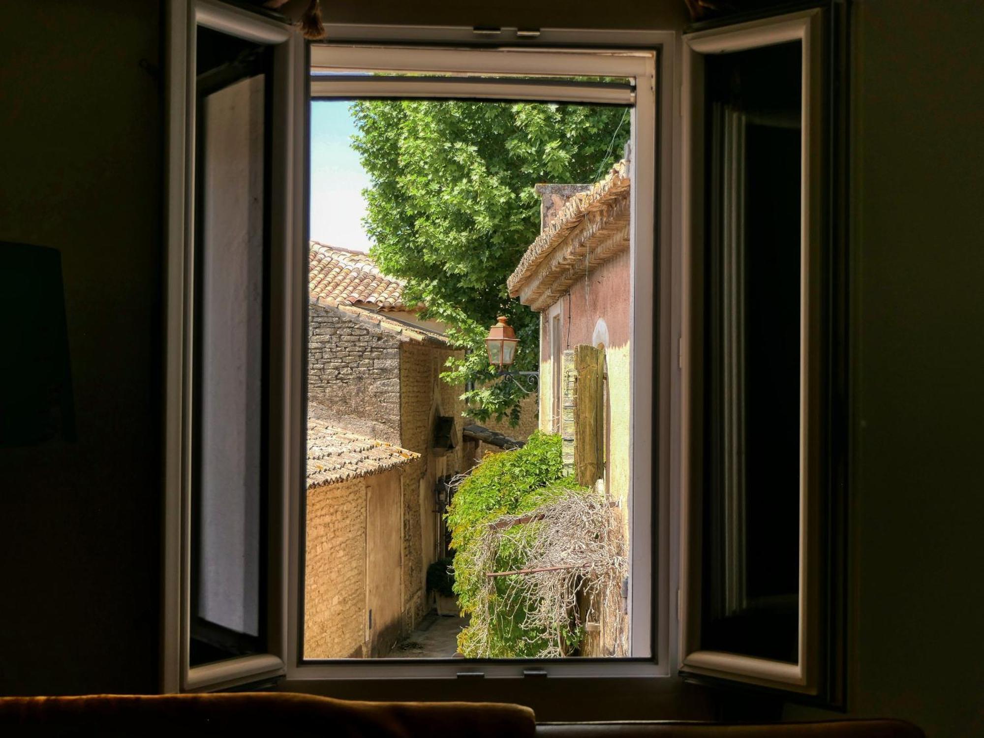 Village House Of Jean Gordes Bagian luar foto